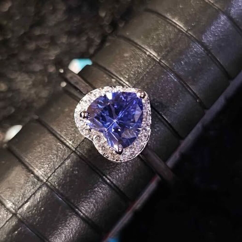 Tanzanite CZ heart ring. Size 7